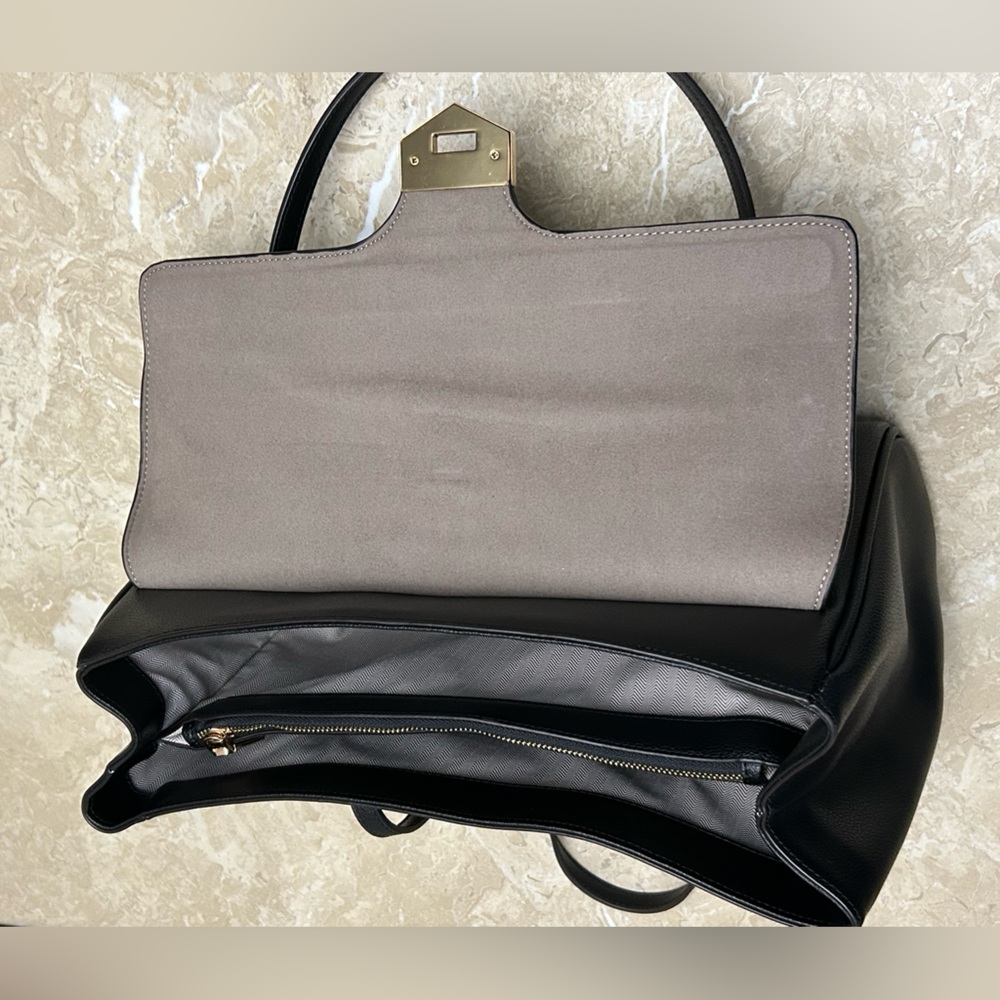Prada Black Leather Shoulder Bag with Gold-Tone Clasp - Picture 13 of 15